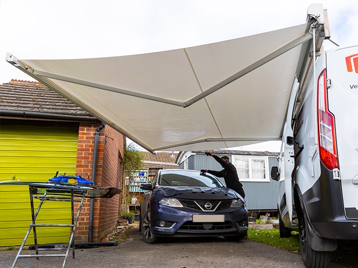 van awning for mobile technician from Broadview